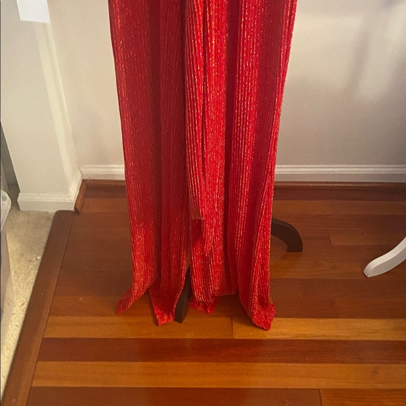 Gibiu USA NWT red with silver threads tie waist jumpsuit - Picture 9 of 12